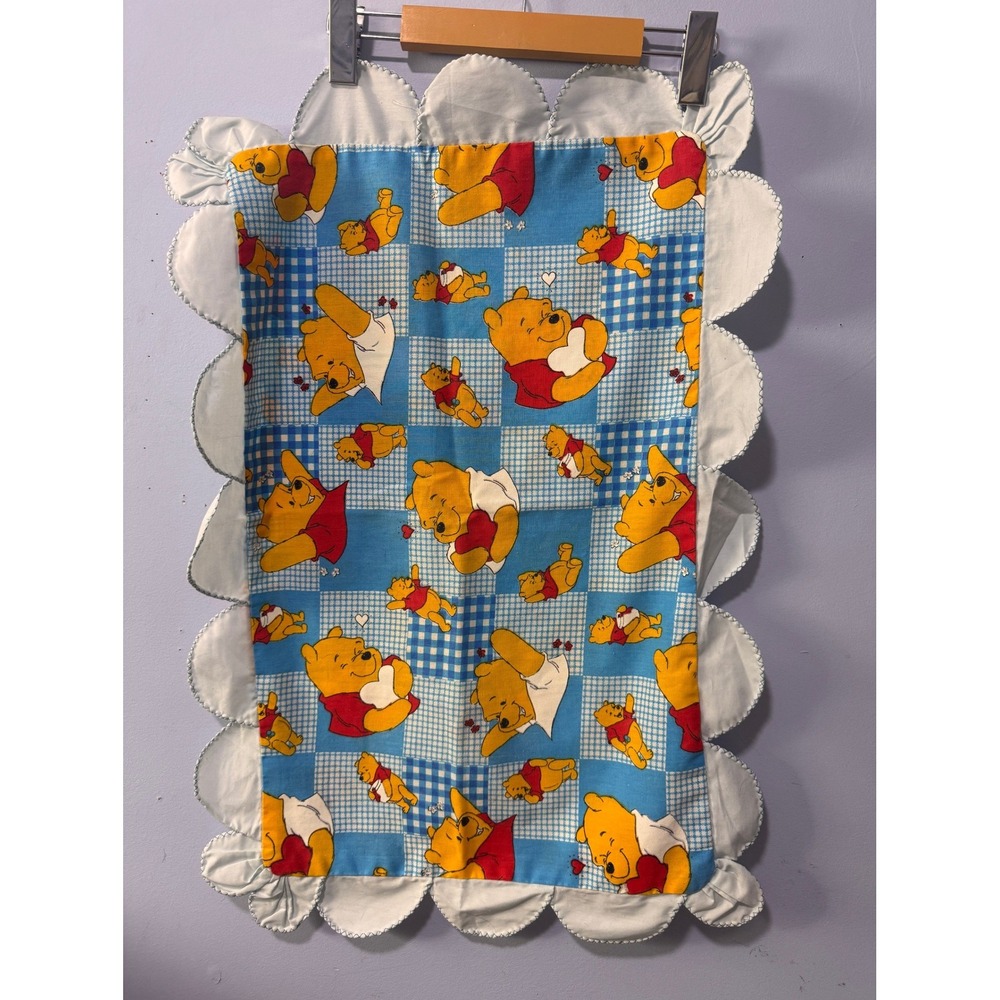 Set of 2 Vintage Disney Winnie the Pooh Gingham Scalloped Ruffle pillowcases